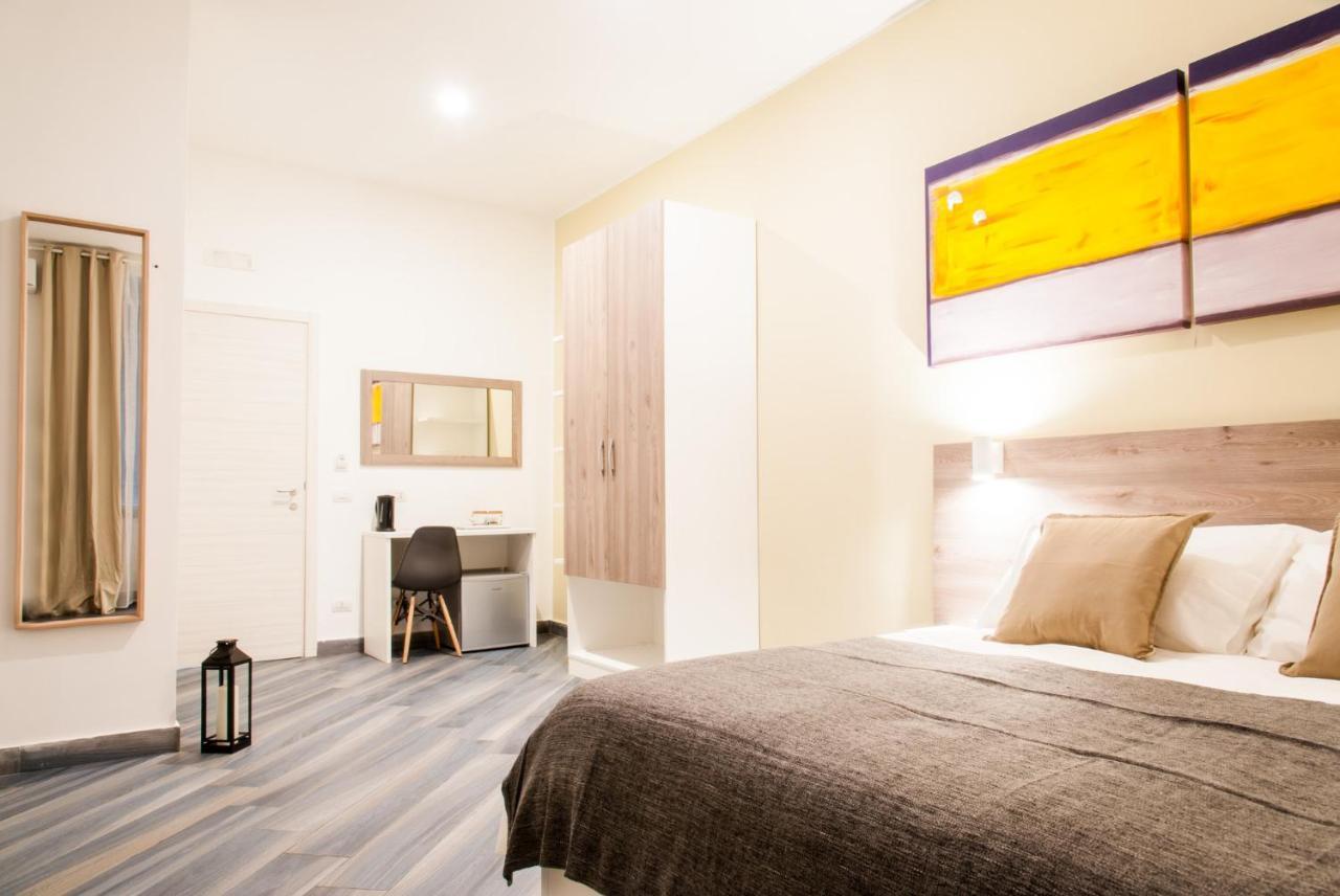 Demi Rooms Napoli Eksteriør billede