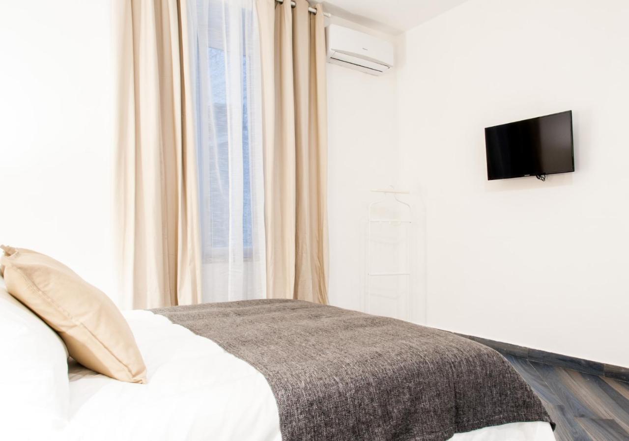 Demi Rooms Napoli Eksteriør billede